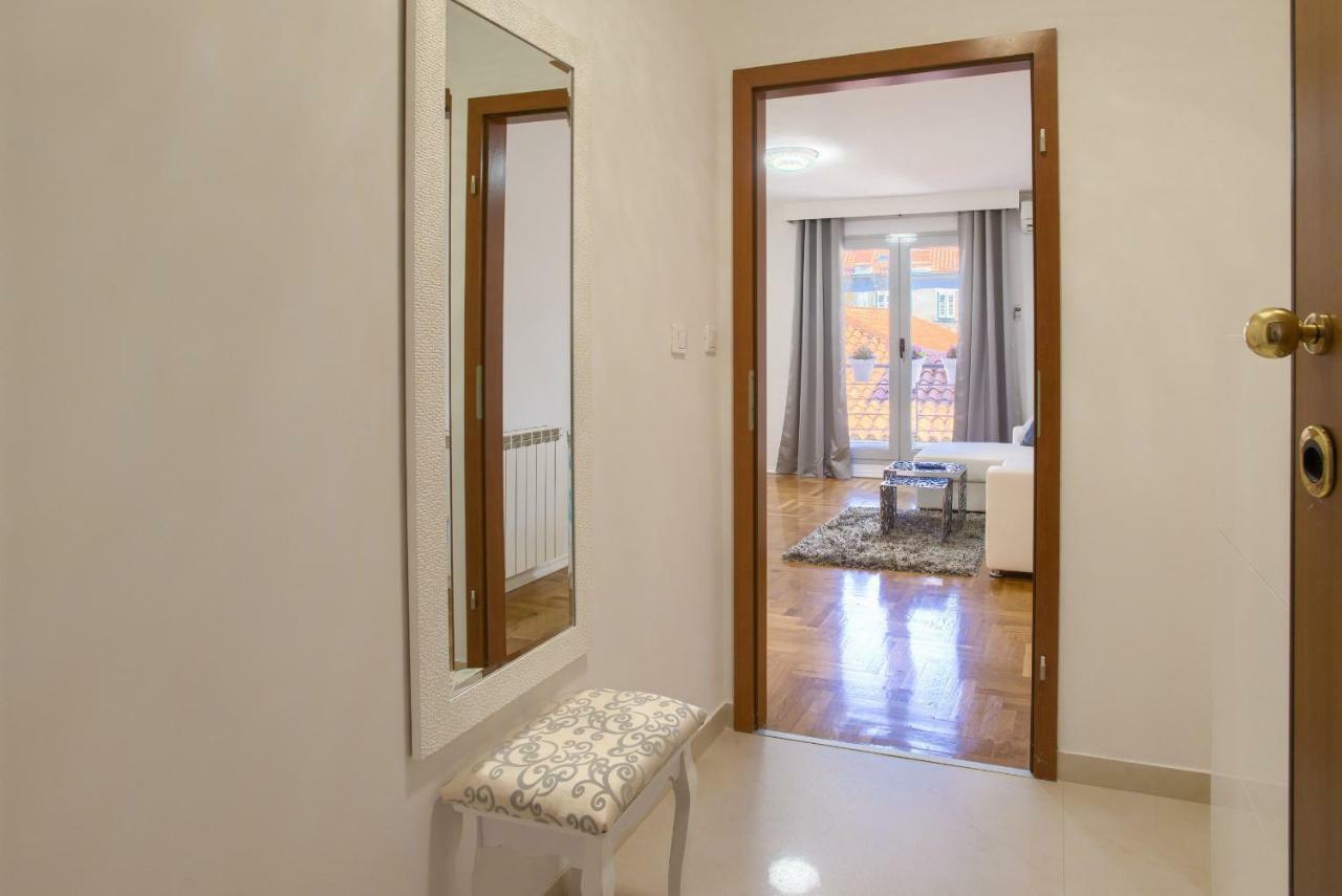 Apartment San Rocco Center Pula Exterior foto